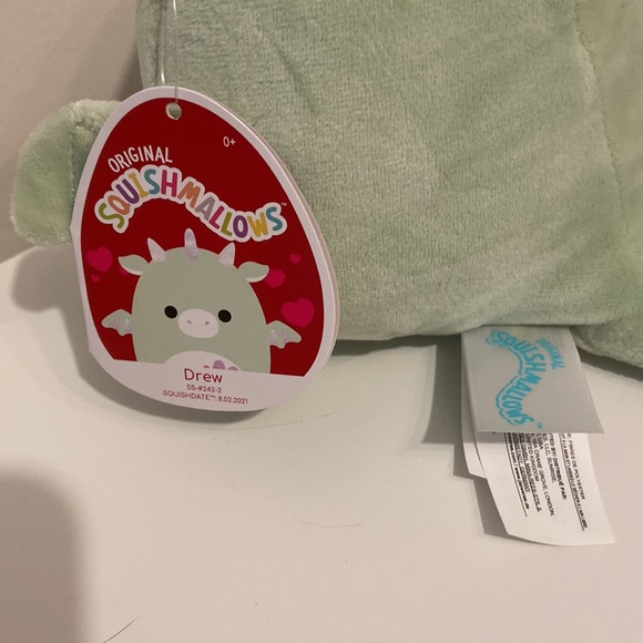 Drew squishmallow valentines dragon with hearts Brand New - Picture 3 of 5